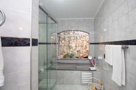 Casa para alugar com 610m², 4 quartos e 6 vagasBanheiro da Suíte