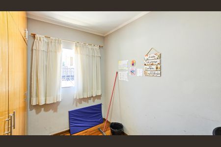 Casa à venda com 185m², 3 quartos e 2 vagas Casa à venda com 185m², 3 quartos e 2 vagasQuarto 2