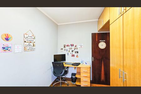 Casa à venda com 185m², 3 quartos e 2 vagas Casa à venda com 185m², 3 quartos e 2 vagasQuarto 2