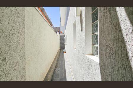 Casa à venda com 185m², 3 quartos e 2 vagas Casa à venda com 185m², 3 quartos e 2 vagasCorredor