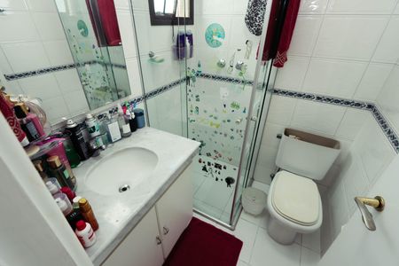 Apartamento à venda com 182m², 4 quartos e 3 vagas Apartamento à venda com 182m², 4 quartos e 3 vagasBanheiro da Suíte 2