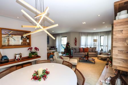 Apartamento à venda com 182m², 4 quartos e 3 vagas Apartamento à venda com 182m², 4 quartos e 3 vagasSala