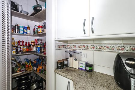 Apartamento à venda com 182m², 4 quartos e 3 vagas Apartamento à venda com 182m², 4 quartos e 3 vagasCozinha