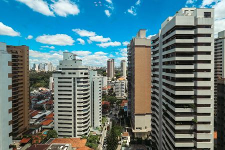 Apartamento à venda com 182m², 4 quartos e 3 vagas Apartamento à venda com 182m², 4 quartos e 3 vagasSala