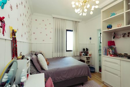 Apartamento à venda com 182m², 4 quartos e 3 vagas Apartamento à venda com 182m², 4 quartos e 3 vagasSuíte 2