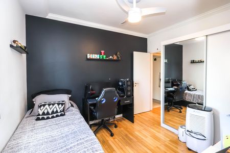 Apartamento à venda com 182m², 4 quartos e 3 vagas Apartamento à venda com 182m², 4 quartos e 3 vagasSuíte