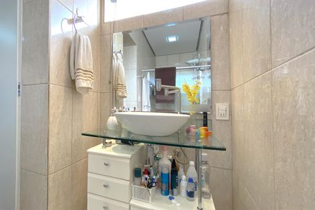 Apartamento à venda com 165m², 2 quartos e 1 vaga Apartamento à venda com 165m², 2 quartos e 1 vagaBanheiro da Suíte