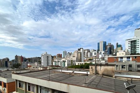 Apartamento à venda com 165m², 2 quartos e 1 vaga Apartamento à venda com 165m², 2 quartos e 1 vagaVista da Cobertura