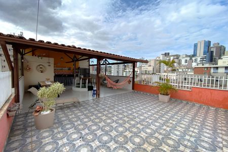 Apartamento à venda com 165m², 2 quartos e 1 vaga Apartamento à venda com 165m², 2 quartos e 1 vagaCobertura