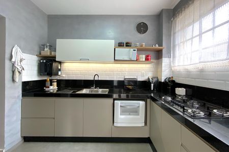 Apartamento à venda com 165m², 2 quartos e 1 vaga Apartamento à venda com 165m², 2 quartos e 1 vagaCozinha