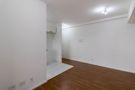 Sala de apartamento à venda com 2 quartos, 58m² em Vila Milton, Guarulhos