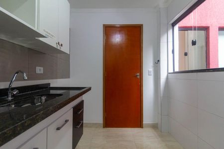 Apartamento para alugar com 45m², 2 quartos e sem vaga Apartamento para alugar com 45m², 2 quartos e sem vagaCozinha e Área de Serviço