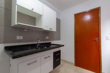 Apartamento para alugar com 45m², 2 quartos e sem vaga Apartamento para alugar com 45m², 2 quartos e sem vagaCozinha e Área de Serviço