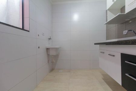 Apartamento para alugar com 45m², 2 quartos e sem vaga Apartamento para alugar com 45m², 2 quartos e sem vagaCozinha e Área de Serviço