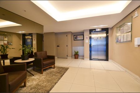 Apartamento à venda com 57m², 2 quartos e 2 vagas Apartamento à venda com 57m², 2 quartos e 2 vagasHall de Entrada