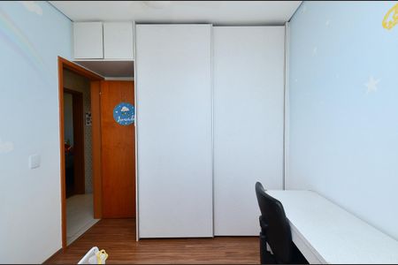 Apartamento à venda com 57m², 2 quartos e 2 vagas Apartamento à venda com 57m², 2 quartos e 2 vagasQuarto