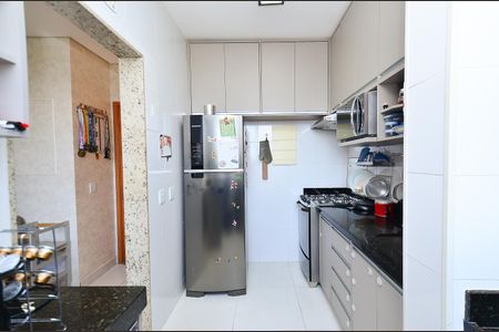 Apartamento à venda com 57m², 2 quartos e 2 vagas Apartamento à venda com 57m², 2 quartos e 2 vagasCozinha