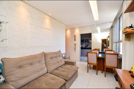 Sala  de apartamento à venda com 2 quartos, 57m² em Fernão Dias, Belo Horizonte