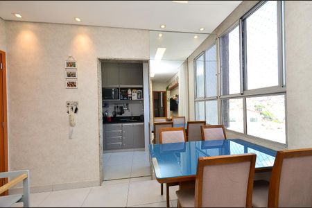 Apartamento à venda com 57m², 2 quartos e 2 vagas Apartamento à venda com 57m², 2 quartos e 2 vagasSala