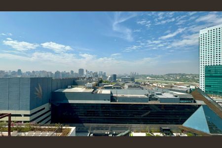 Varanda de kitnet/studio à venda com 1 quarto, 30m² em Pinheiros, São Paulo