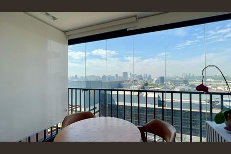 Varanda de kitnet/studio à venda com 1 quarto, 30m² em Pinheiros, São Paulo