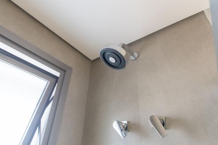 Apartamento à venda com 84m², 2 quartos e 2 vagasBanheiro da suíte 1