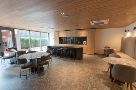 Apartamento à venda com 84m², 2 quartos e 2 vagasHall social