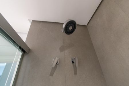 Apartamento à venda com 84m², 2 quartos e 2 vagasBanheiro da suíte 2