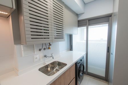 Apartamento à venda com 84m², 2 quartos e 2 vagasÁrea de serviço