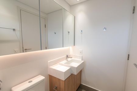 Apartamento à venda com 84m², 2 quartos e 2 vagasBanheiro da suíte 1