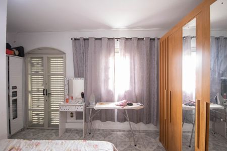 Casa à venda com 125m², 4 quartos e 1 vagaSuíte - Casa 2