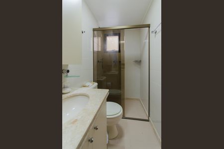 Apartamento à venda com 199m², 4 quartos e 4 vagasBanheiro da Suíte 1