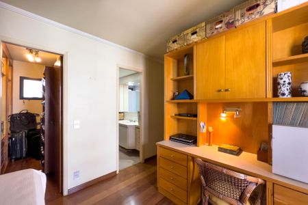 Apartamento à venda com 199m², 4 quartos e 4 vagasSuíte 1