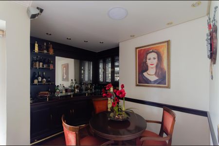 Apartamento à venda com 199m², 4 quartos e 4 vagasSala