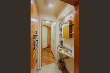 Apartamento à venda com 199m², 4 quartos e 4 vagasCopa