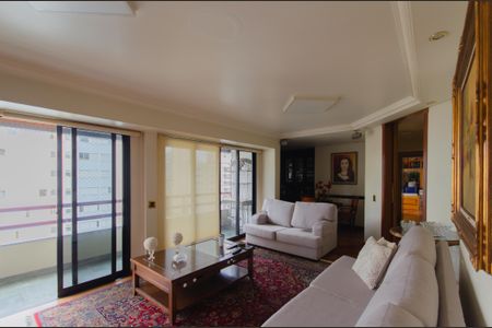 Apartamento à venda com 199m², 4 quartos e 4 vagasSala