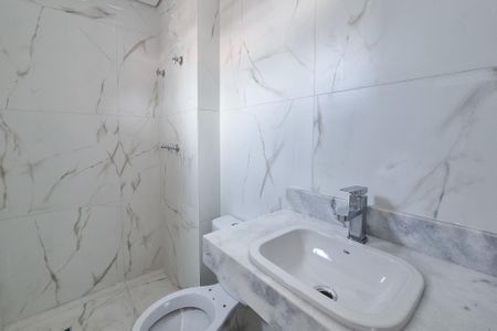 Apartamento à venda com 69m², 2 quartos e 2 vagasBanheiro da Suíte