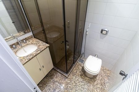Casa de condomínio à venda com 241m², 3 quartos e 3 vagasBanheiro Social