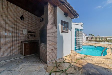 Casa de condomínio à venda com 241m², 3 quartos e 3 vagasChurrasqueira