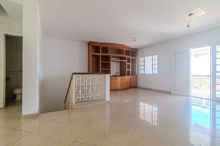 Sala de casa de condomínio à venda com 3 quartos, 241m² em Anil, Rio de Janeiro