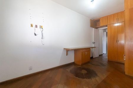 Casa de condomínio à venda com 241m², 3 quartos e 3 vagasQuarto 2