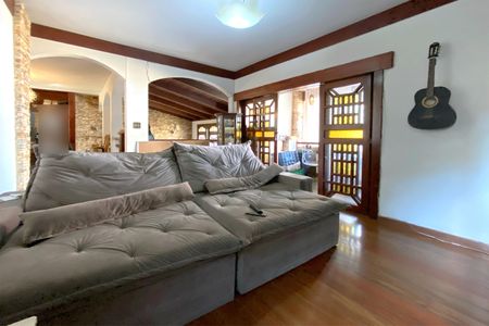 Sala de Estar de casa à venda com 4 quartos, 495m² em São Luiz, Belo Horizonte