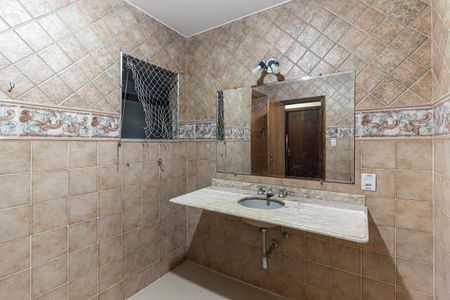 Apartamento à venda com 185m², 3 quartos e 2 vagasBanheiro da Suíte