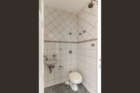 Apartamento à venda com 185m², 3 quartos e 2 vagasBanheiro de Serviço