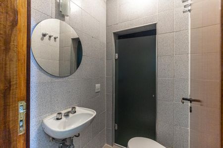 Apartamento à venda com 185m², 3 quartos e 2 vagasBanheiro Social