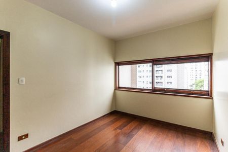 Apartamento à venda com 185m², 3 quartos e 2 vagasQuarto 2