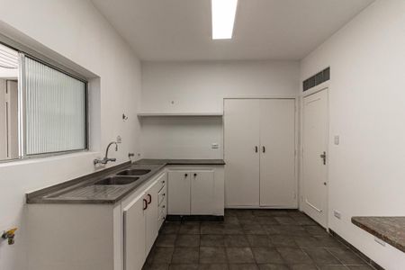 Apartamento à venda com 185m², 3 quartos e 2 vagasCozinha