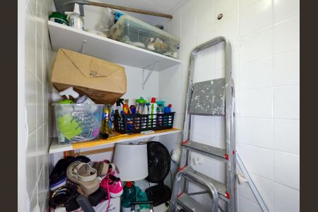 Apartamento à venda com 84m², 2 quartos e 1 vaga Apartamento à venda com 84m², 2 quartos e 1 vagaBanheiro de serviço