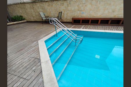 Apartamento à venda com 84m², 2 quartos e 1 vaga Apartamento à venda com 84m², 2 quartos e 1 vagaÁrea comum - Piscina