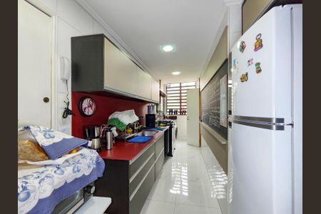 Apartamento à venda com 84m², 2 quartos e 1 vaga Apartamento à venda com 84m², 2 quartos e 1 vagaCozinha